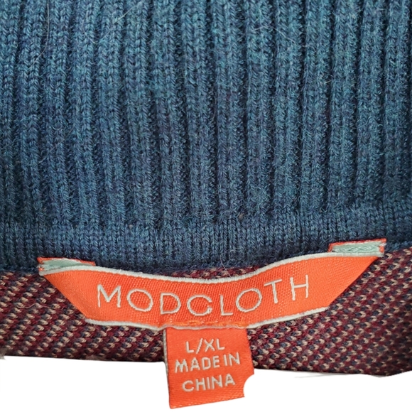 Modcloth Warm Plaid Poncho with Turtleneck  size M/L - Picture 8 of 9